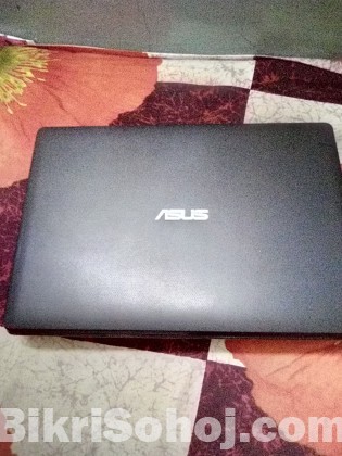 ASUS